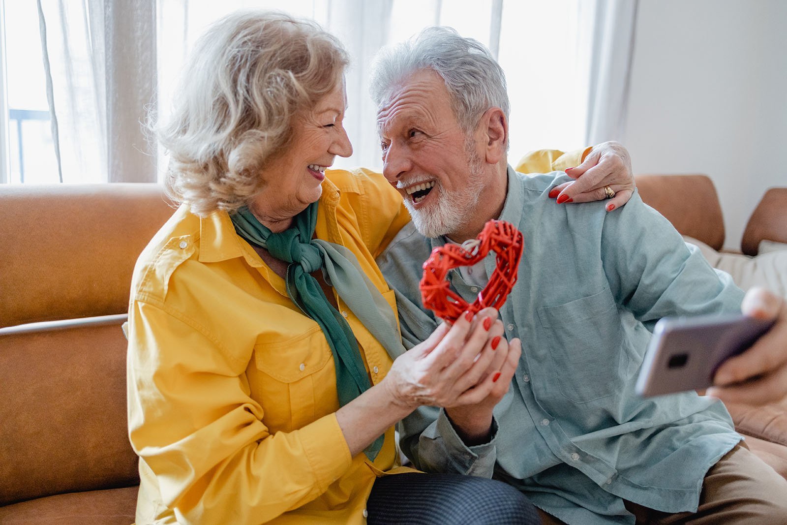 Elderly couple hugging on Valentine's day